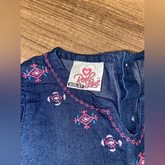 4T Top - Picture 3 of 5